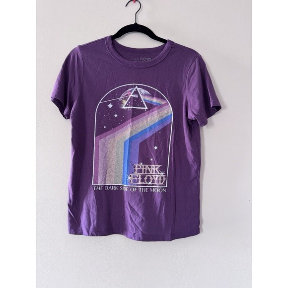 Pink Floyd Dark Side Of The Moon Purple Retro Size Small Shirt Short Sleeve EUC - Picture 1 of 9